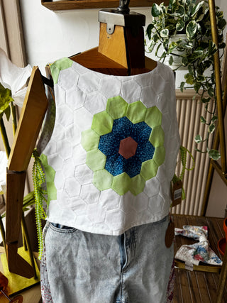 Side Tie Top Grandma Garden Quilt - Size XL