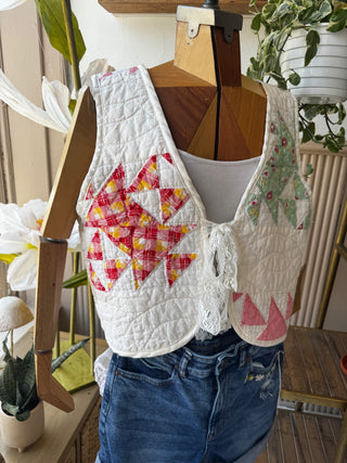 Triangle Quilted Cream Trim - Size Medium