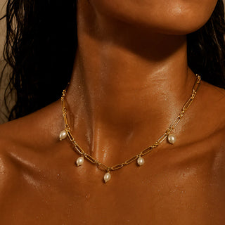 Kendall Toggie Chain Pearl Necklace