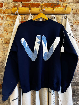VV Sweatshirt - Size Medium