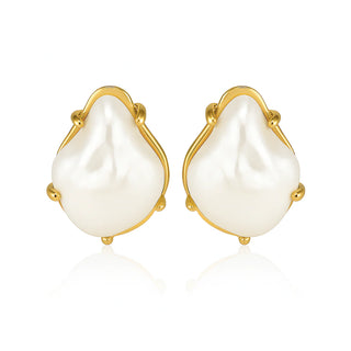 Willa Oversized Baroque Pearl Earring